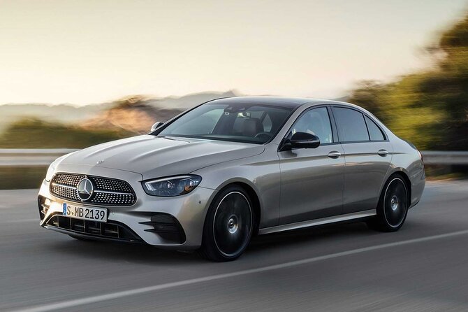 Stockholm Departure Private Transfer to Arlanda ARN Airport by Business Car - The human touch from the chauffeur