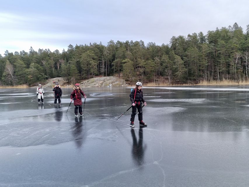 Stockholm: Family Friendly Private Ice Skating Tour & Lunch - Learning Nordic Skating on Natural Ice