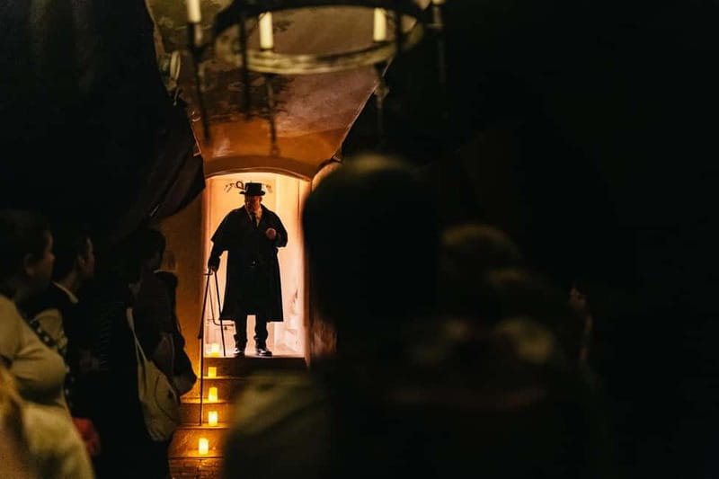 Stockholm: Ghost Walk and Historical Tour - The guide makes or breaks the night