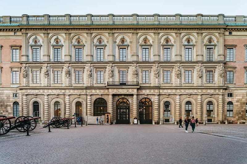Stockholm: Ghost Walk and Historical Tour - Ending in the heart of the Old Town