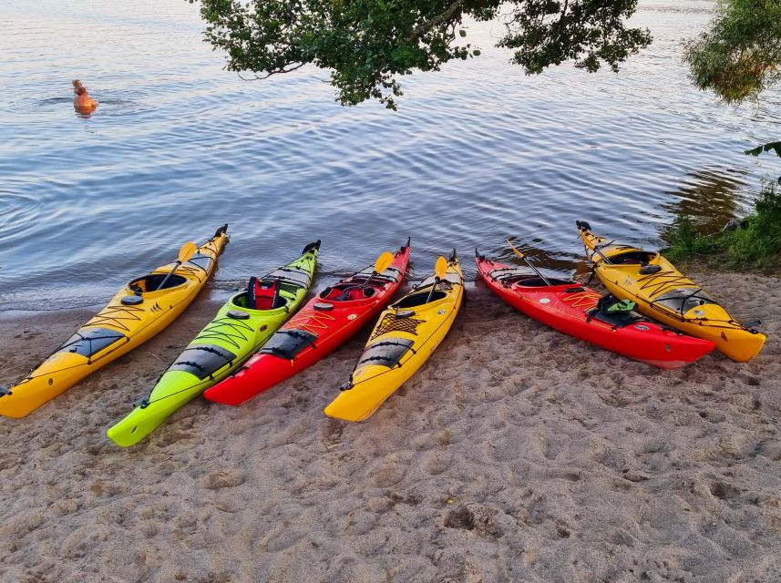 Stockholm: Guided Kayak Tour to Drottningholm Royal Palace - Kärsön and the inner archipelago by kayak
