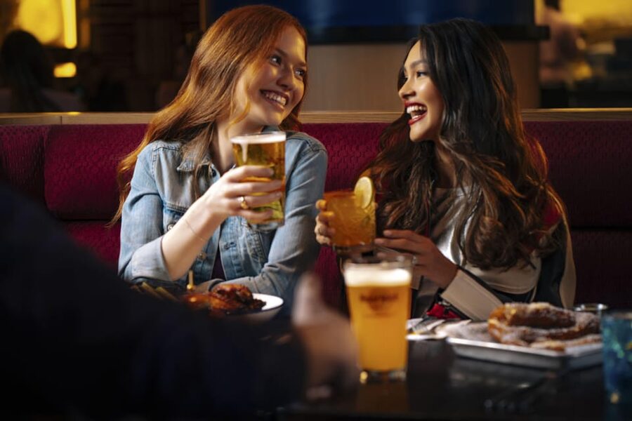 Stockholm: Hard Rock Cafe Stockholm Lunch or Dinner - What the $40 meal includes