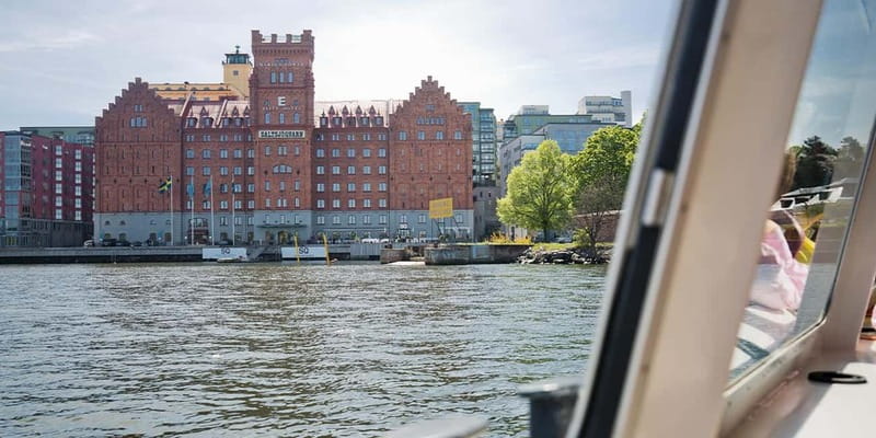 Stockholm: Highlights Boat Tour - Seating, Weather, and Onboard Comfort