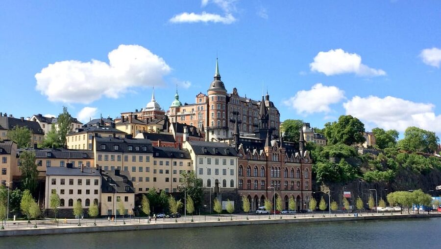 Stockholm Icons: Old Town & Riddarholmen Private Guided Tour - The Royal Palace adds a royal focus