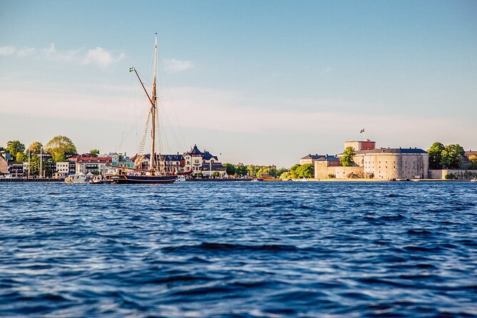 Stockholm: Kayaking tour around Vaxholm Archipelago with Fika - Guides who shape the day
