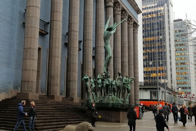 Stockholm: Modern City and Old Town, a Small Group Walking Tour - Key points at a glance