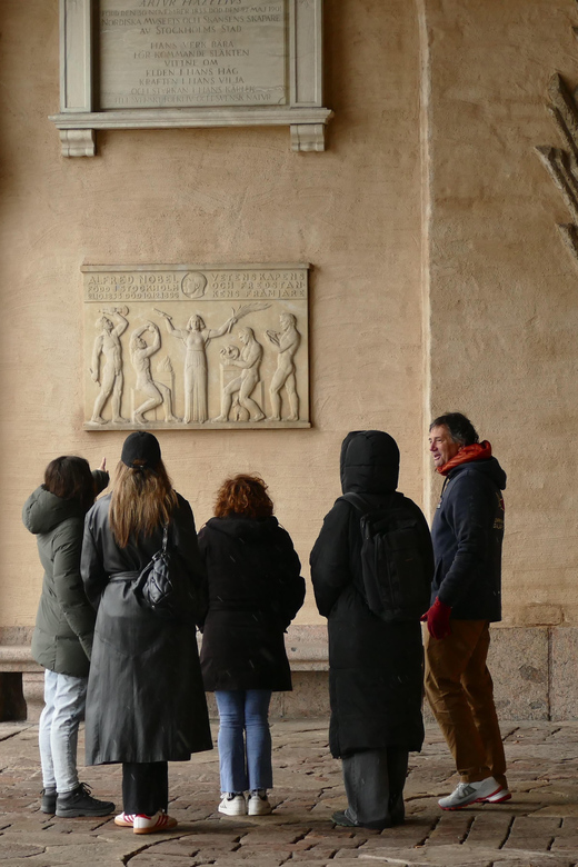 Stockholm Must See: City Hall, Gamla Stan and Vasa Museum - The guides shape the experience