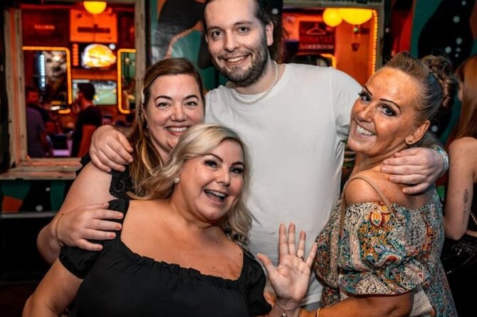 Stockholm New Year’s Eve Pub Crawl - The guide-led atmosphere is part of the value