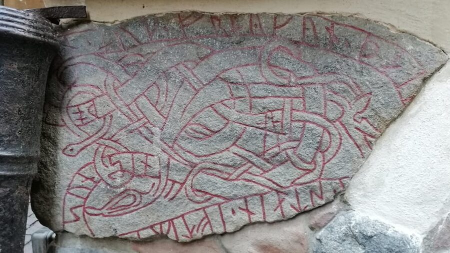 Stockholm: Old Town Walking Tour and the Vasa Museum - The short ferry ride to Djurgården