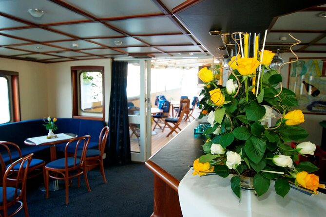 Stockholm Old Town Walking Tour + Archipelago Cruise - Why this Stockholm combination works