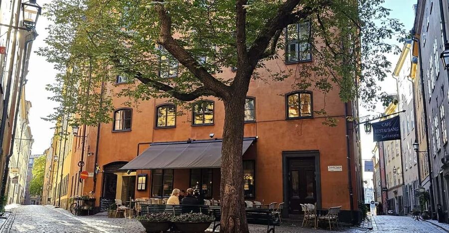 Stockholm: Old Town Walking Tour, stories and secrets - Royal Palace and Stockholm Cathedral