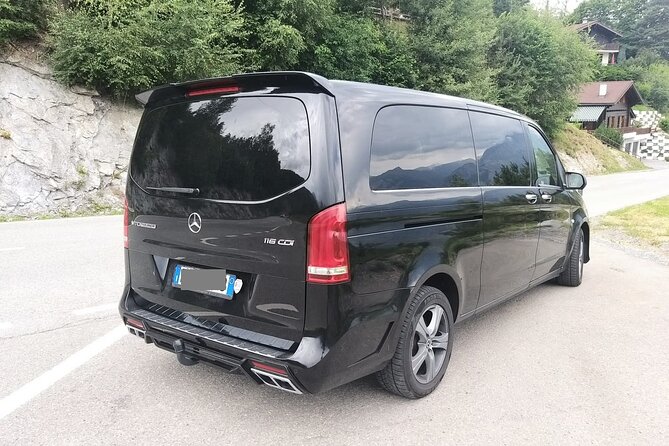 Stockholm Port to Stockholm hotels - Arrival Private Transfer - Meeting the driver and handling your luggage