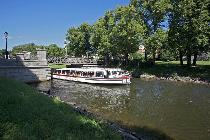 Stockholm: Royal Djurgården Boat Tour - Starting at Strömkajen, Gate B