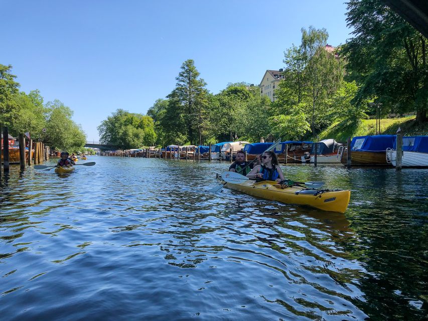 Stockholm: Self Guided Kayak Adventure - Getting ready with the supplied equipment