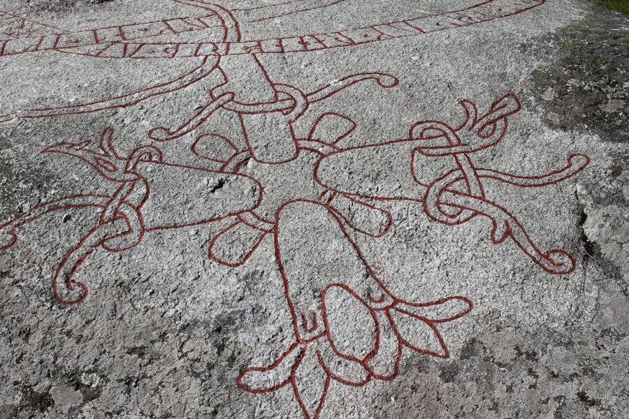 Stockholm: Sigtuna and Uppsala Viking History Day Tour - What the guide adds to the experience