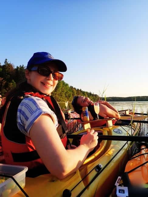 Stockholm: Sunset Archipelago Kayaking & Toast on the Water - Why the sunset timing matters