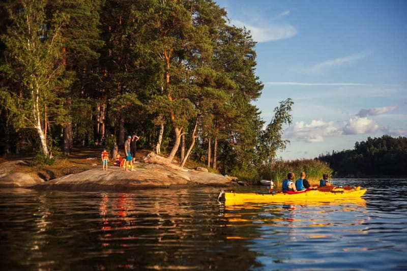 Stockholm: Sunset Archipelago Kayaking & Toast on the Water - Swedish fika on the water