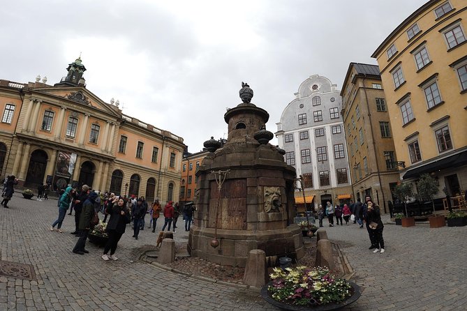 Stockholm Top attractions all-inclusive Gran Tour - Why this tour works for a first day in Stockholm