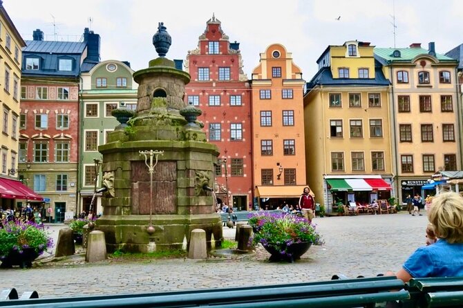 Stockholm Tour + Drottningholm Palace by VIP car PRIVATE Guide - Who should book this private Stockholm tour?