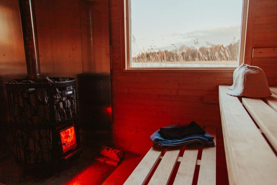 Stockholm: Traditional Sauna & Polar Plunge in Baltic Sea - Inside the private wood-fired sauna