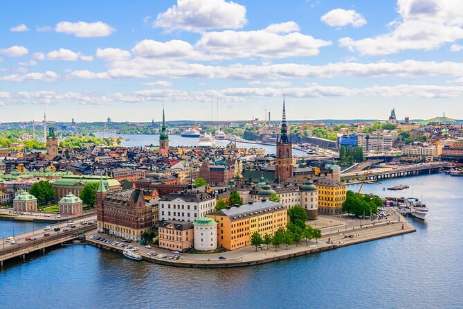 Stockholm Troll Hunt: Self-Guided Old Town Adventure - Starting at the Royal Swedish Opera