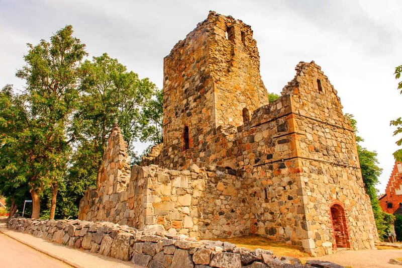 Stockholm Viking History Full Day Tour to Sigtuna + Uppsala - Old Uppsala’s towering grave mounds