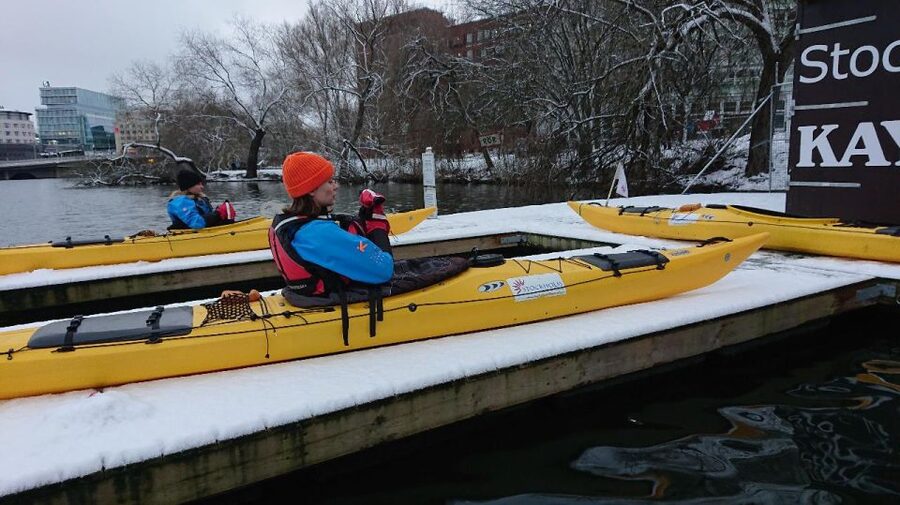 Stockholm: Winter City Kayaking Tour - Cold-weather comfort and weather concerns