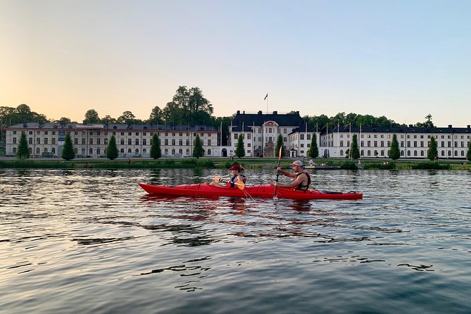 Sunset Kayak Tour in Central Stockholm and Swedish Fika - Learning the basics before the sunset paddle