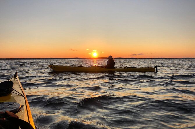 Sunset Kayak Tour in the Stockholm Archipelago + Swedish Fika - Starting at Vikstensvägen 71 in Johanneshov