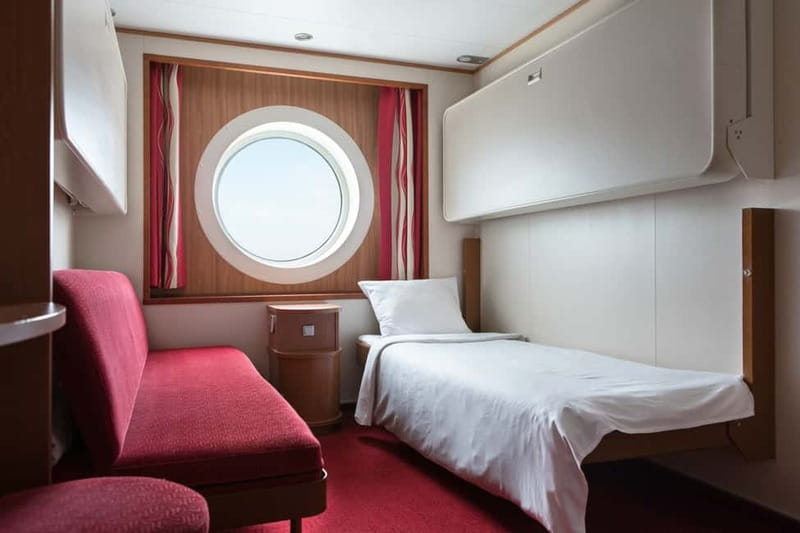 Tallinn: 3-Day Roundtrip Cruise to Stockholm With Breakfast - Leaving Tallinn at 18:00
