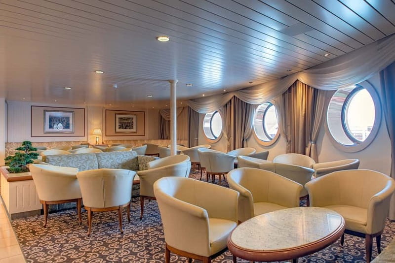 Tallinn: 3-Day Roundtrip Cruise to Stockholm With Breakfast - Who will enjoy this mini-cruise most