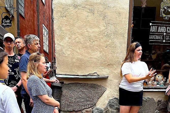 Walking Tour of Stockholm's Old Town, Gamla Stan - Mårten Trotzigs Gränd, the narrowest squeeze