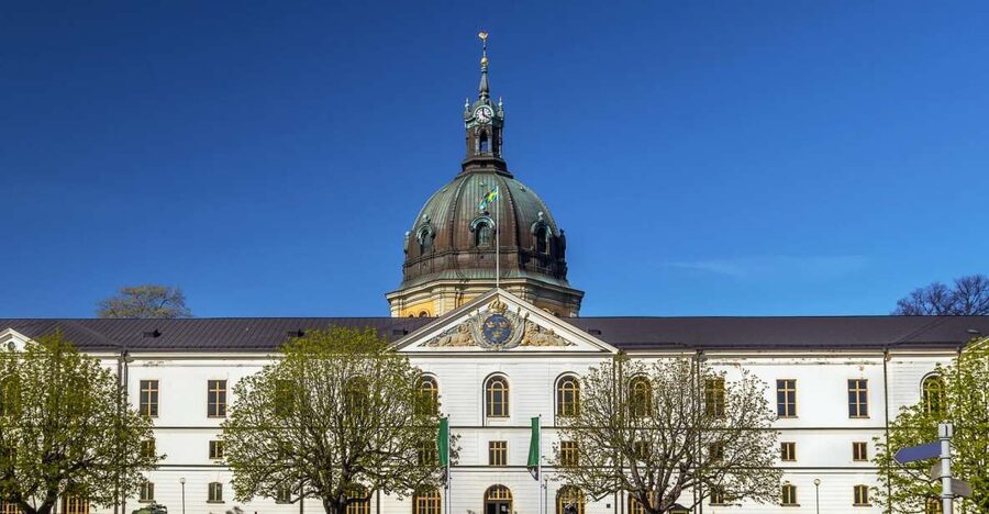 World War II Stockholm Old Town Walking Tour and Army Museum - Starting at the Lars Johan Hierta Monument